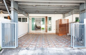 Apartamento Confort, balcón, vistas al jardín | Exterior