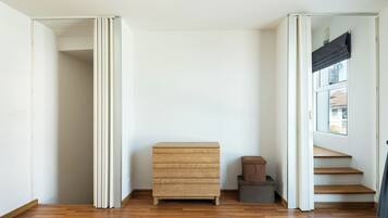 Apartamento Confort, balcón, vistas al jardín | Interior