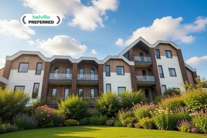 Exterior - Couple stay at Hambachtal Holiday Park (Oberhambach)