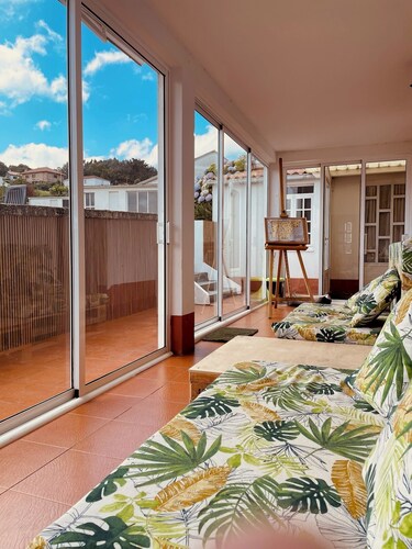 Beachfront Surf & Holiday House, Charming & Quiet