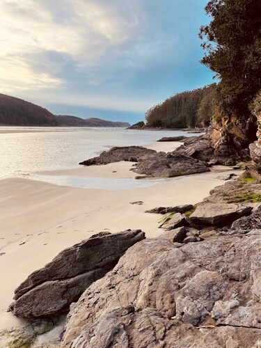 Beachfront Surf & Holiday House, Charming & Quiet