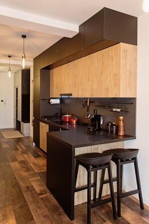 Fridge, oven, stovetop, dishwasher - Apartment Wendigo - cosy duplex with A/C - near lake (Szczecinek)