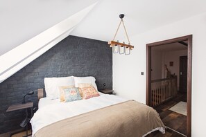 1 bedroom, in-room safe, desk, iron/ironing board - Apartment Wendigo - cosy duplex with A/C - near lake (Szczecinek)