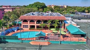 Exterior - Cozy condo with lots of perks for your maximum comfort (Fort Lauderdale)
