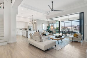 Smart TV - Intervillas Florida - Villa Happy Place (Cape Coral)