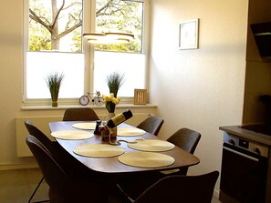 Dining - Beautiful vacation apartment in Schieder- Schwalenberg, cycling, hiking, lake FeWo 3 (Schieder-Schwalenberg)
