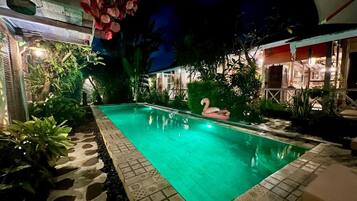 Alberca al aire libre