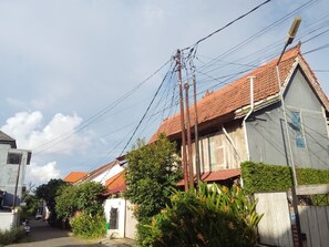 Exterior - Wooden Cabin in Jimbaran (Badung)