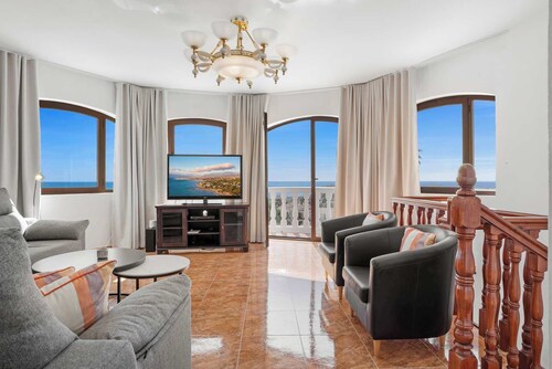 Sea View Villa of Angels  8BR Luxury Estate with Pool, Jacuzzi & Terraces Ref 20