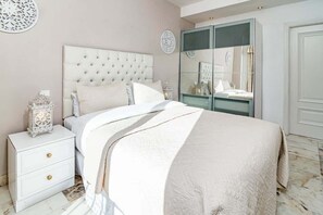2 bedrooms, iron/ironing board, WiFi, bed sheets - Sea View Apartment with Pool by Costarentals- Ref 219 (Las Lagunas de Mijas)