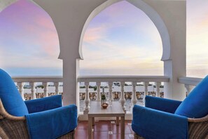 Property grounds - Bright Beachfront Apartment - ref 157 by Costarentals (Las Lagunas de Mijas)