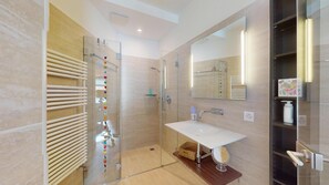 Hair dryer, towels - Spacious 4. (Samedan)