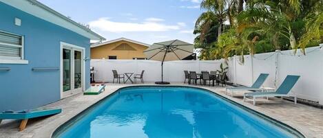 Outdoor pool, a heated pool