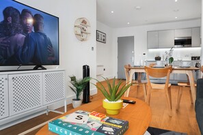 Smart TV - Stylish Central Apt: Free Parking|Games| Utilita (Birmingham)