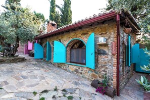 Property grounds - Stone House (Selcuk)