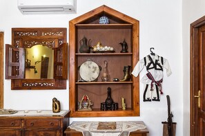 Deluxe Room, 1 Bedroom | In-room safe, individually decorated, individually furnished - Stone House (Selcuk)