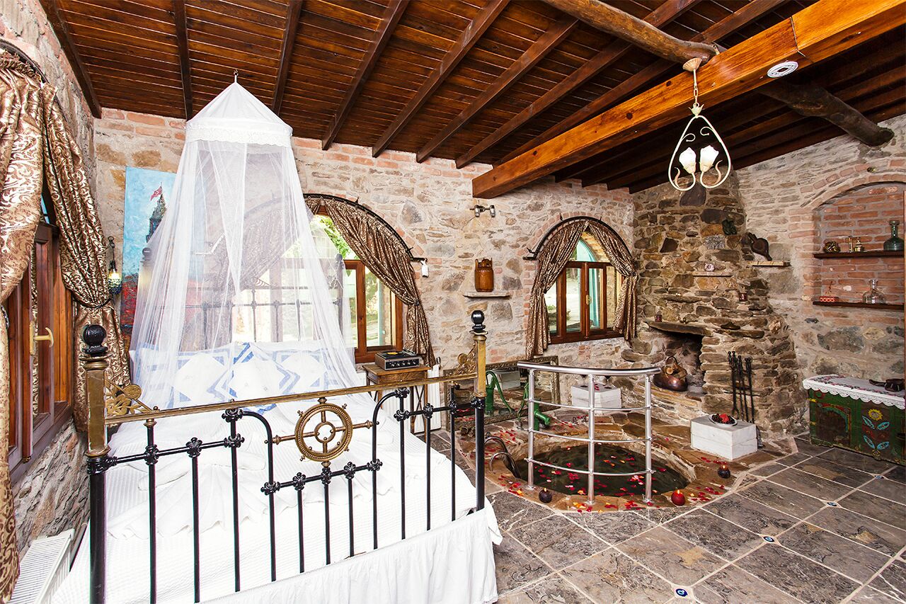 Habitación Deluxe doble, patio, vistas al jardín | Caja fuerte, decoración individual, mobiliario individual