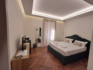 Comfort kamer | Luxe beddengoed, donzen dekbedden, een kluis op de kamer, gratis wifi