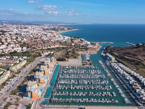 Marina - mit Infinity Pool by Interhome (Albufeira)