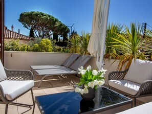Terrace/patio - Schickes und modernes Maisonette im Stadtzentrum by Interhome (Saint-Tropez)