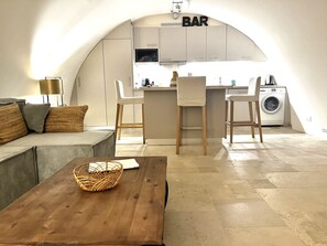 Interior - Originelle Maisonettewohnung im historischen Zentrum by Interhome (Saint-Tropez)
