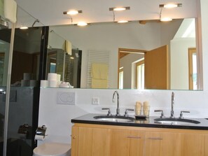 Towels - La Montanella 4 by Interhome (Maloja)