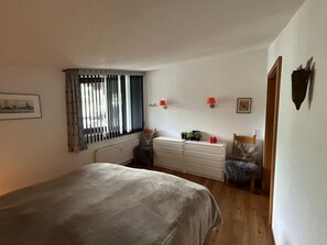 2 Schlafzimmer, Internetzugang