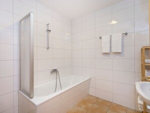 Towels - Alpinresort Kaprun top 4 by Interhome (Kaprun)
