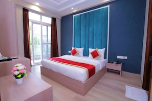 Deluxe Double Room, City View