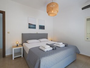 2 bedrooms, Internet - Liebevoll ausgestattetes Haus in ruhiger Lage mit beheiztem Pool und Meerblick by Interhome (Gennadi)