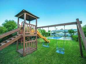 Children’s area - Villa Euphoria, Strand von Gennadi by Interhome (Gennadi)