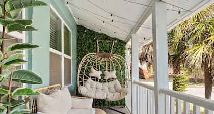 Steps to Bayshore! 3 Min to TGH, Downtown Tampa - Cozy 1 bedroom Apt