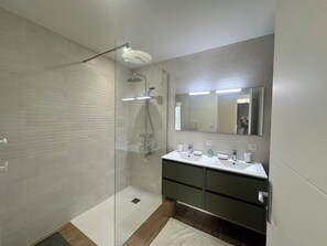 Hair dryer - Villa "La marine" with garden, terrace and swimming pool (Les mathes)