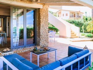 Living Room - Wohnung in Balestrate mit Schwimmbad und Meerblick by Interhome (Balestrate)