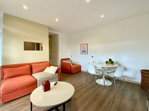 TV - in Strandnähe by Interhome (Bandol)