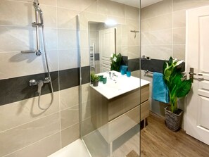 Towels - Apartment  by Interhome (Bandol)