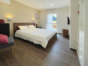 2 bedrooms - Apartment  by Interhome (Bandol)