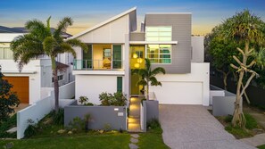 Exterior - Luxe on North Point - Beachfront (Kingscliff)