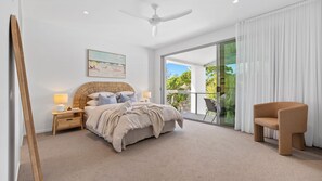 6 bedrooms, free WiFi - Luxe on North Point - Beachfront (Kingscliff)