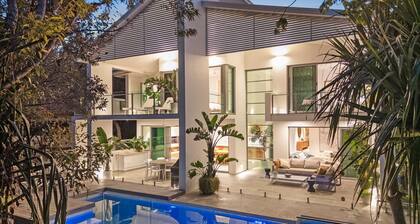 Luxe on North Point - Beachfront