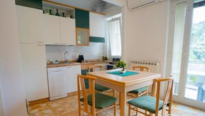 Luokittelematon kuva, 3 kautta 23, painike