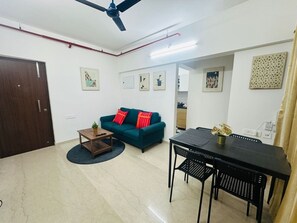 Smart TV - 2BR Service apartment B - 2611 Malad by Florastays (Mumbai)
