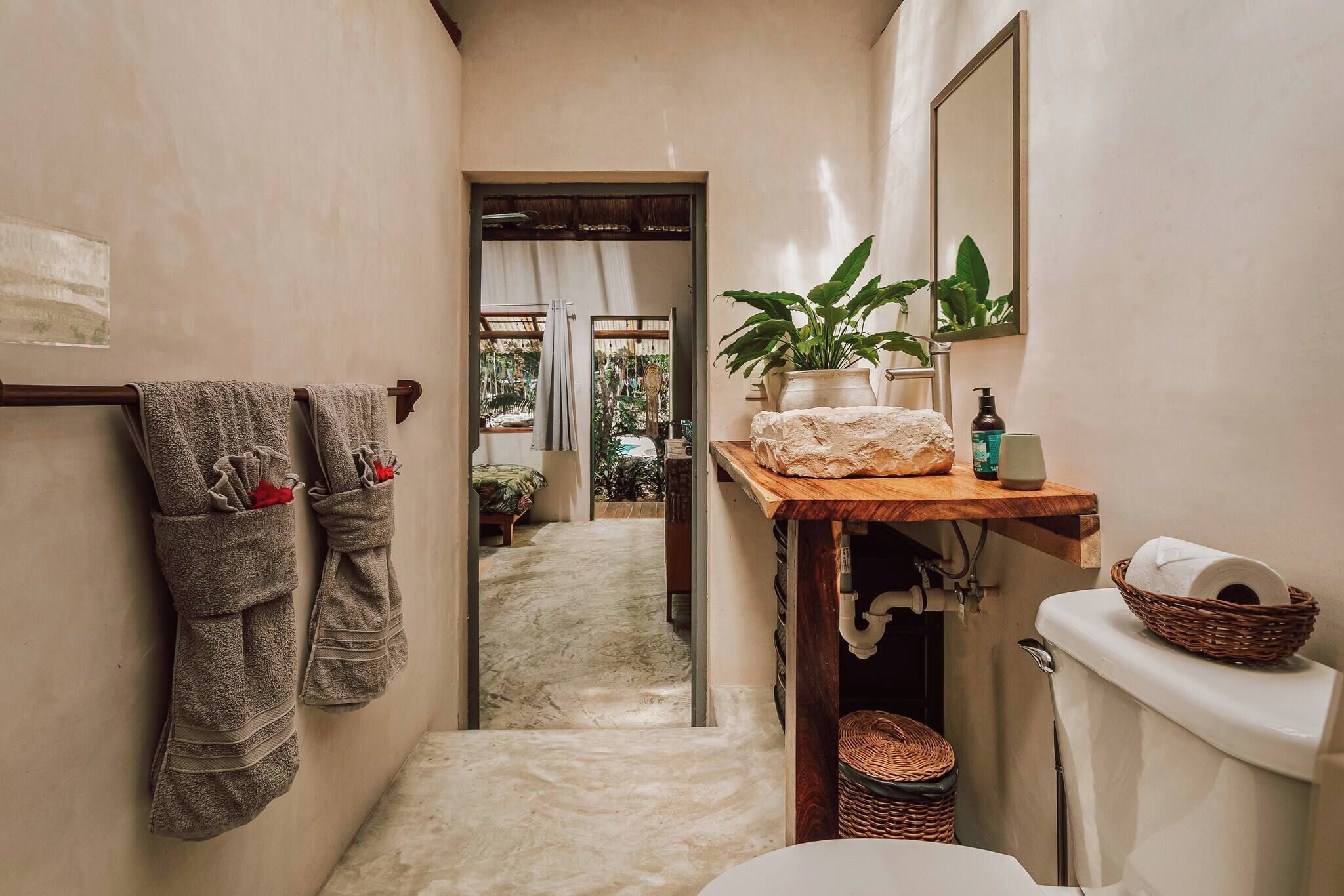 House, 4 Bedrooms, Balcony, Garden View | Bathroom