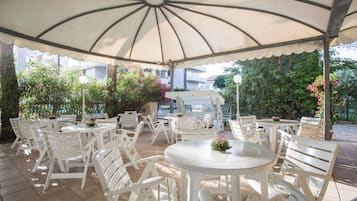 Servei de restauració a l'aire lliure