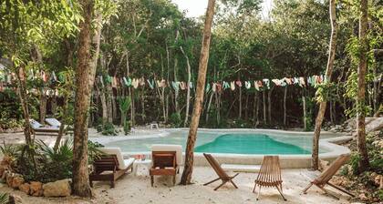 Room-casa Arkaana Jungle Ecocasita Share