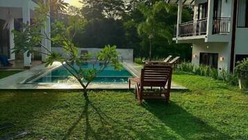 Alberca al aire libre