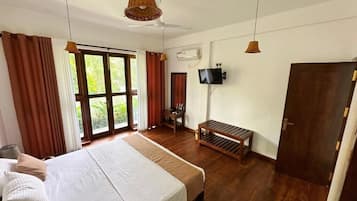 Deluxe Villa, Balcony, Pool View