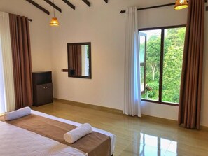 Free cots/infant beds, free WiFi, bed sheets - Finch Tangalle (Tangalle)