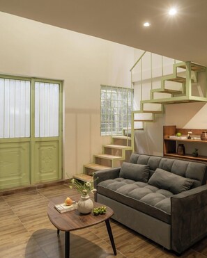 Basic-Studio, Stadtblick | Wohnbereich