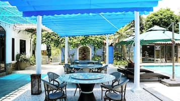 Free minibar, individually decorated, individually furnished, desk